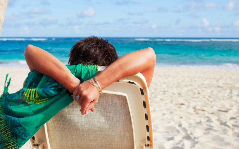 Sri Lanka beach holiday with tropical coast and private travel planning